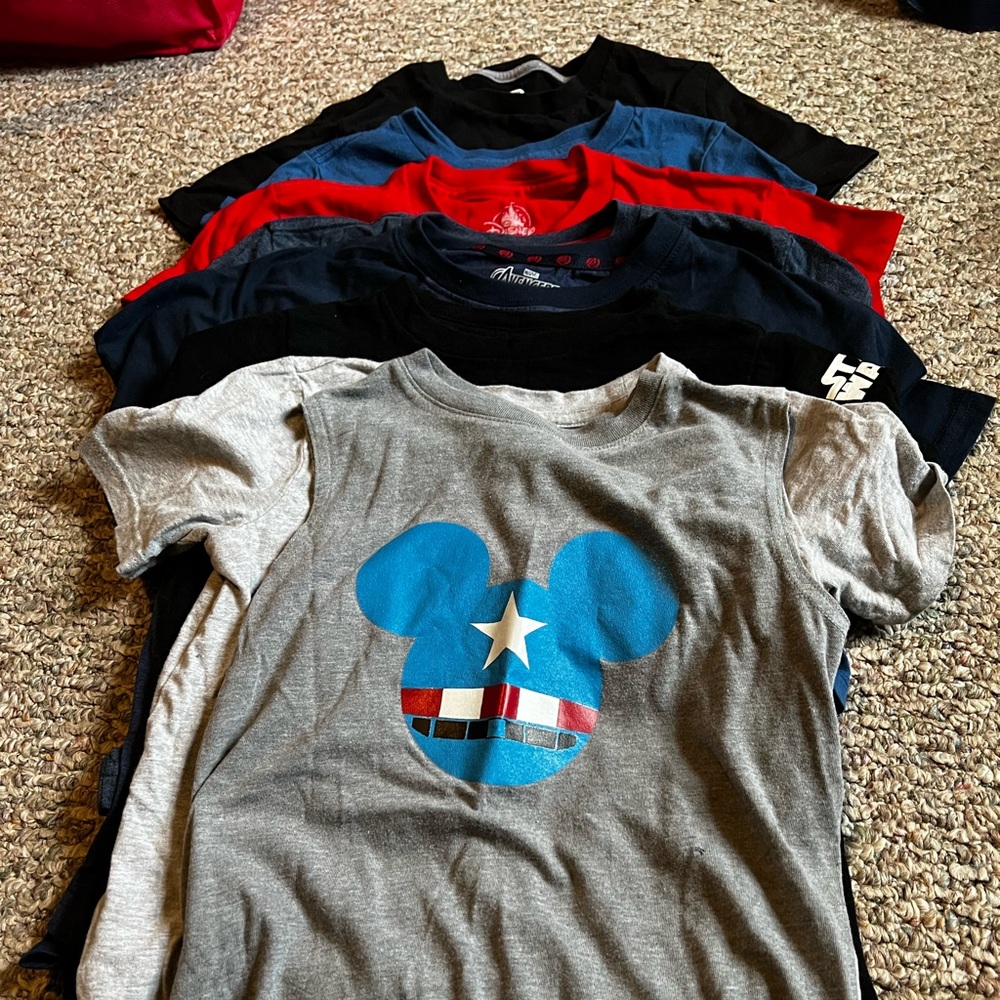 Lot of 8 Boys Character shirts Roblox Mickey Minecraft sizes small, 6 & 6/7